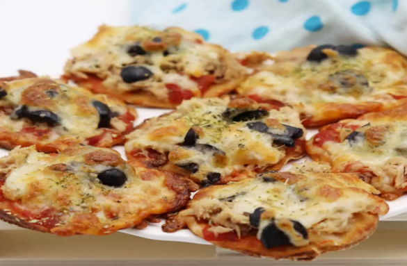 Low Carb Pizza Aus Einem Ei Quark Teig Rezeptehome