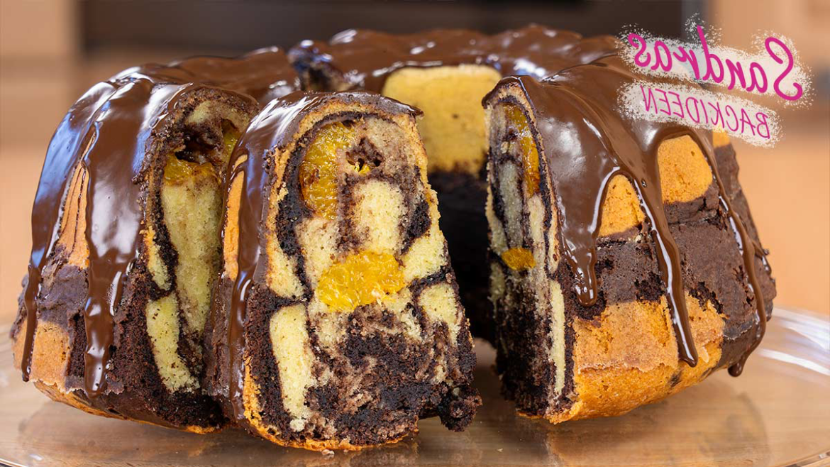 MARMORKUCHEN MIT MANDARINEN