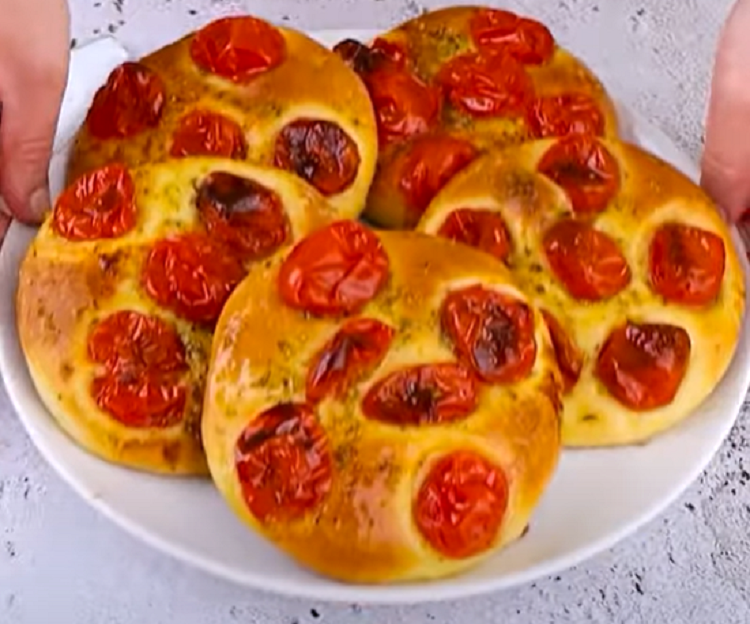 Tomaten-Mini-Focaccia