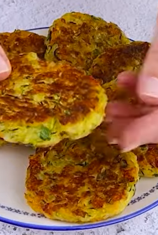 Veggie Fritters: Die perfekte Idee für ein schnelles und leckeres Abendessen!